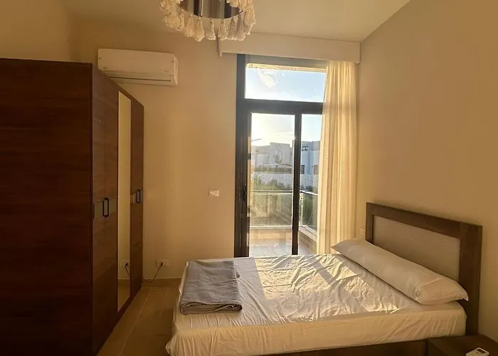 للإيجار فى ازها العين السخنه Villa